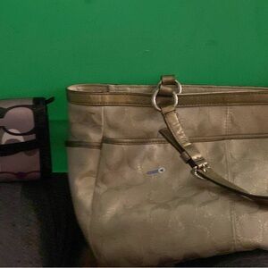 Elegant Beige Tote Bag